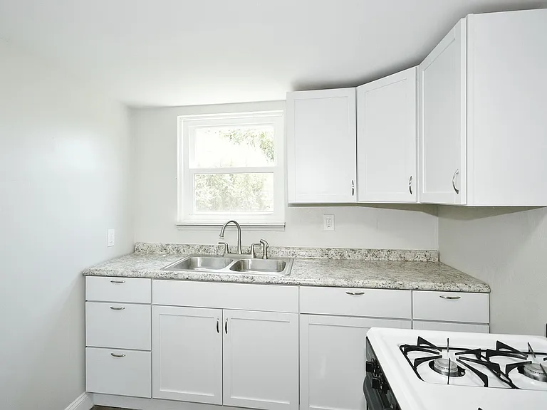 1103 Crosby St #1 — Photo 23