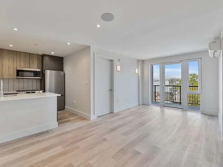 2605 Snyder Ave #3H — Photo 1