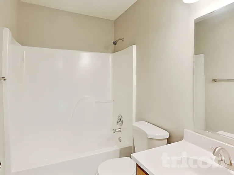 7114 Mars Dr — Photo 14