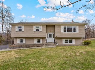 10 Jackson St, Highland Mills, NY 10930