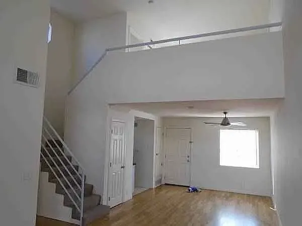 1939 Tamarind Ave #7 — Photo 14