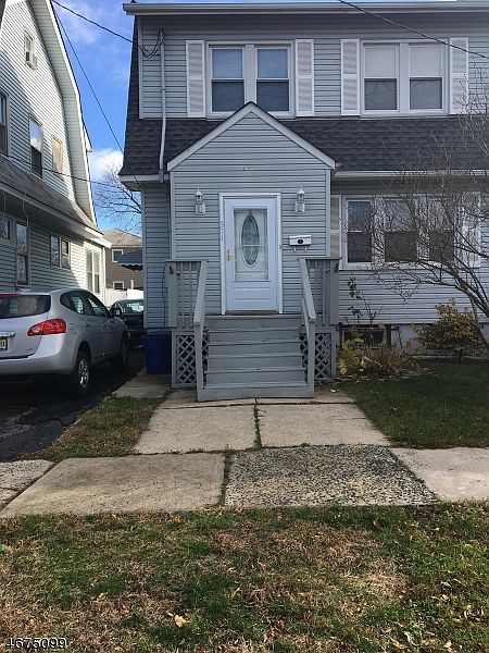 1st image of 309-311 N 11TH ST #1
