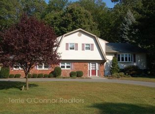 63 Dewey Dr, Ringwood, NJ 07456