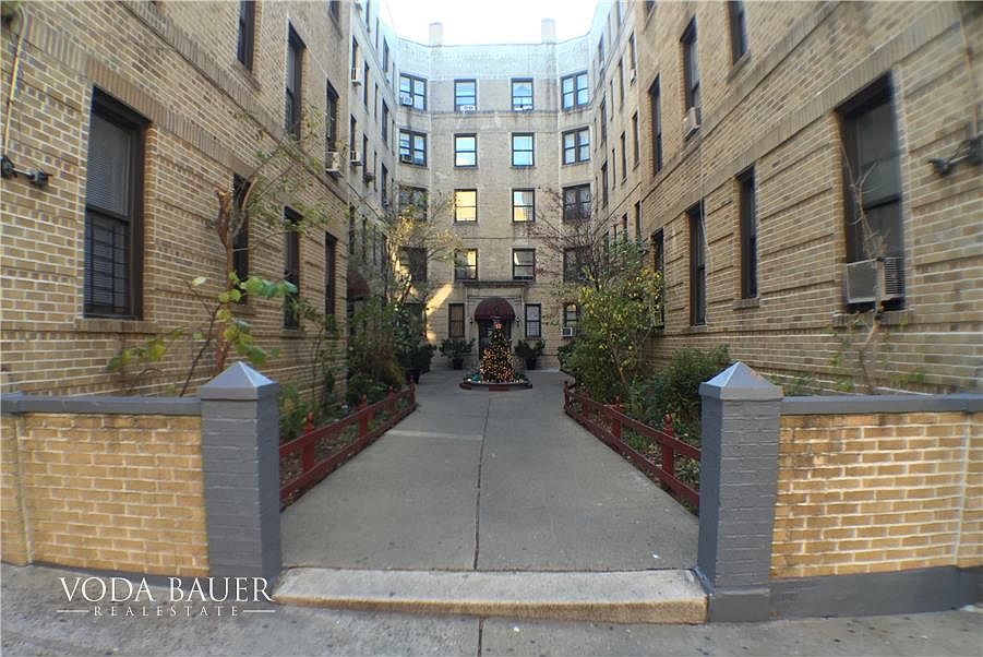 2nd image of 236 Naples Ter APT 5E