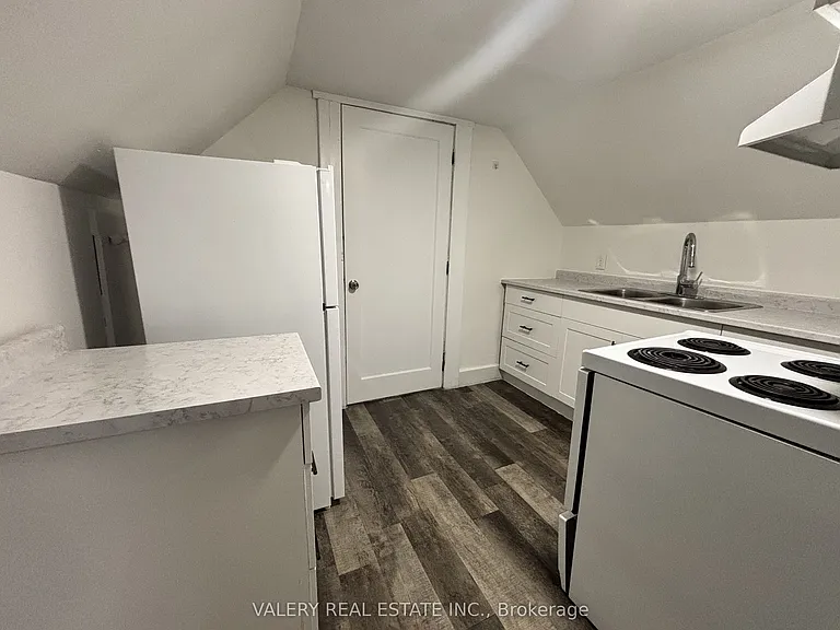 1091 Highland Ave #1 — Photo 7