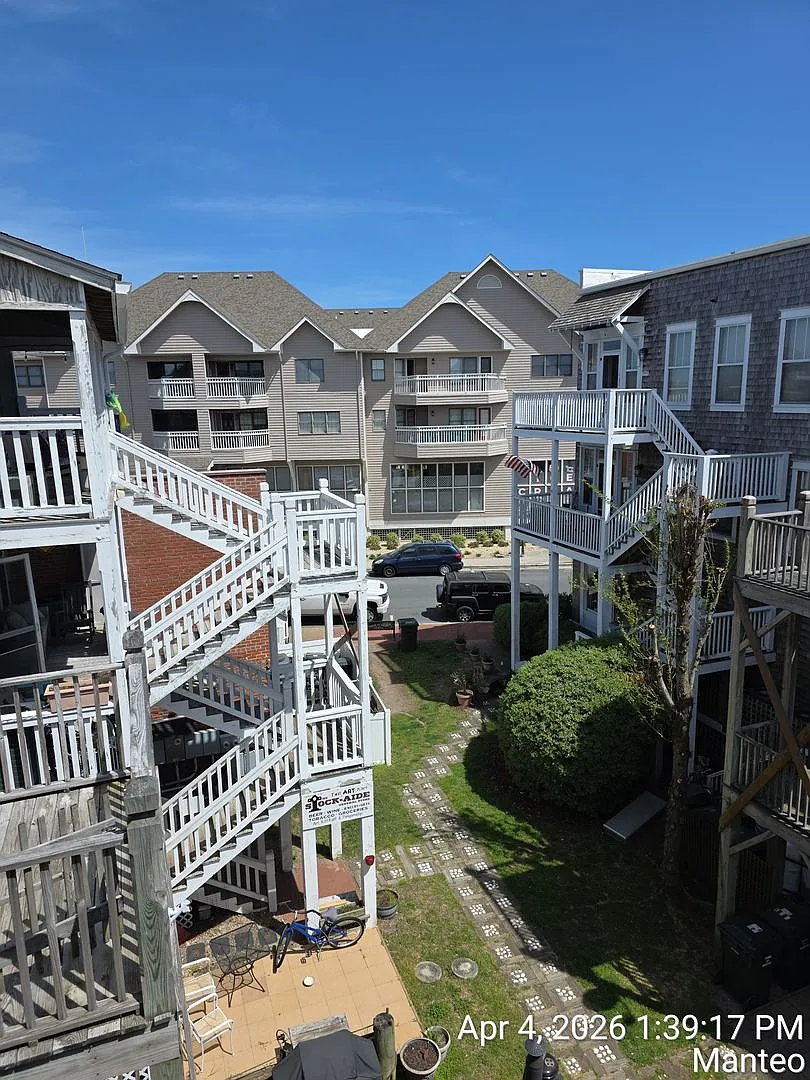 Building Photo - 106D Sir Walter Raleigh St