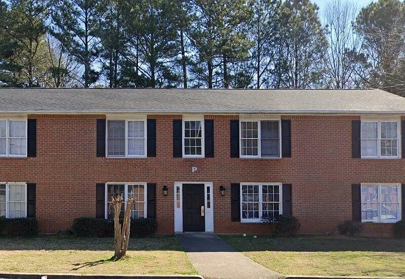 493 Stone Mountain St #P2