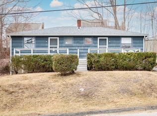 27 Scenic Dr #A, Worcester, MA 01602
