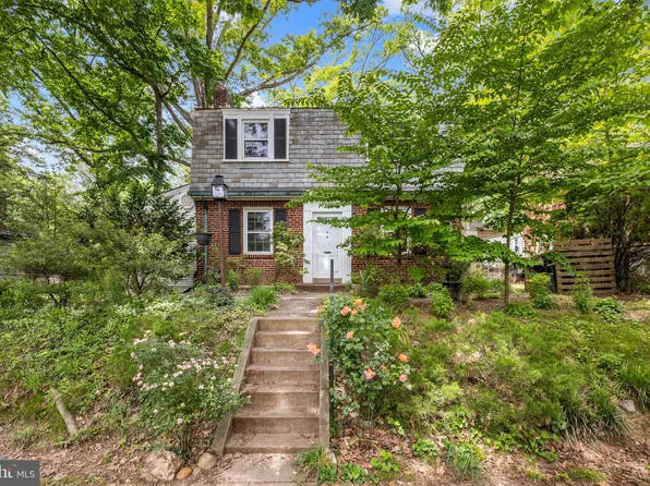 7306 Wildwood Dr, Takoma Park, MD 20912