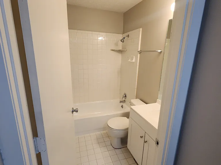 10210 Nola Dr — Photo 22