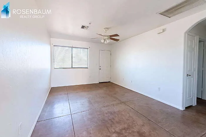 5636 E 26th St #3 — Photo 2