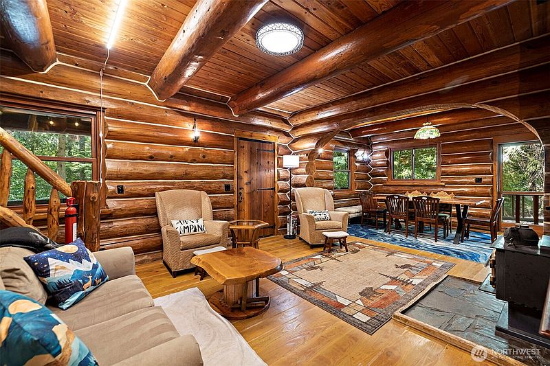 3rd image of 44725 SE 71st Street