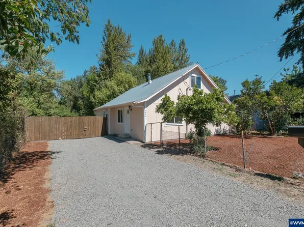 1854 Ulex St, Sweet Home, OR 97386