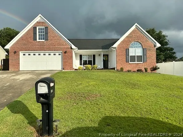 8429 Frenchorn Ln, Fayetteville, NC 28314