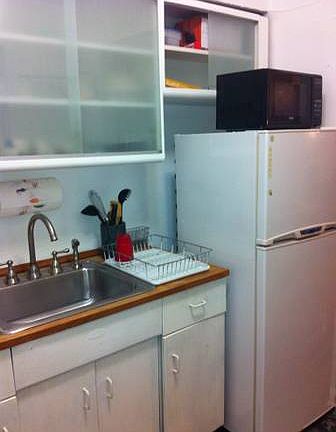3rd image of 533 W 45th St APT 4C