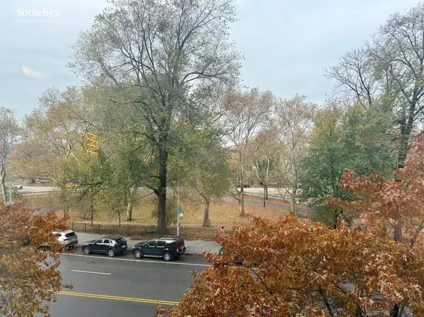 230 Riverside Drive image 11 of 15