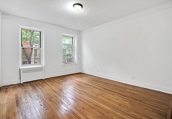 2nd image of 320 E 83rd St APT 3B