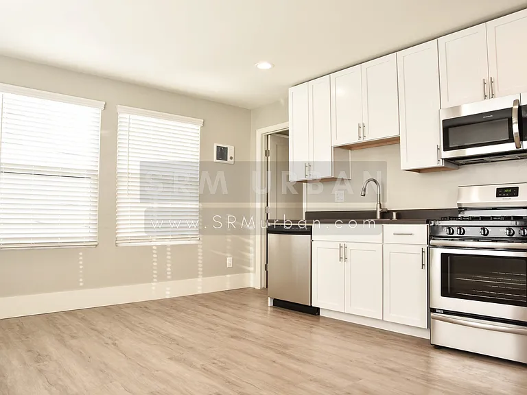 2229 2nd Ave #7 — Photo 1