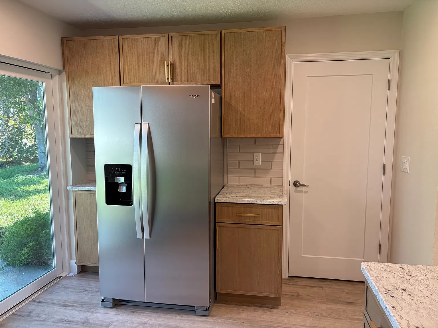 2 bed, 946 sqft, $2,500 — Photo 3