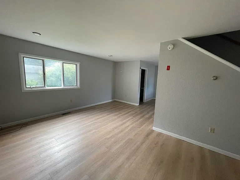 46 Terrill St #3 — Photo 4