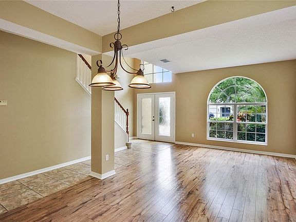 4th image of 13132 Social Ln