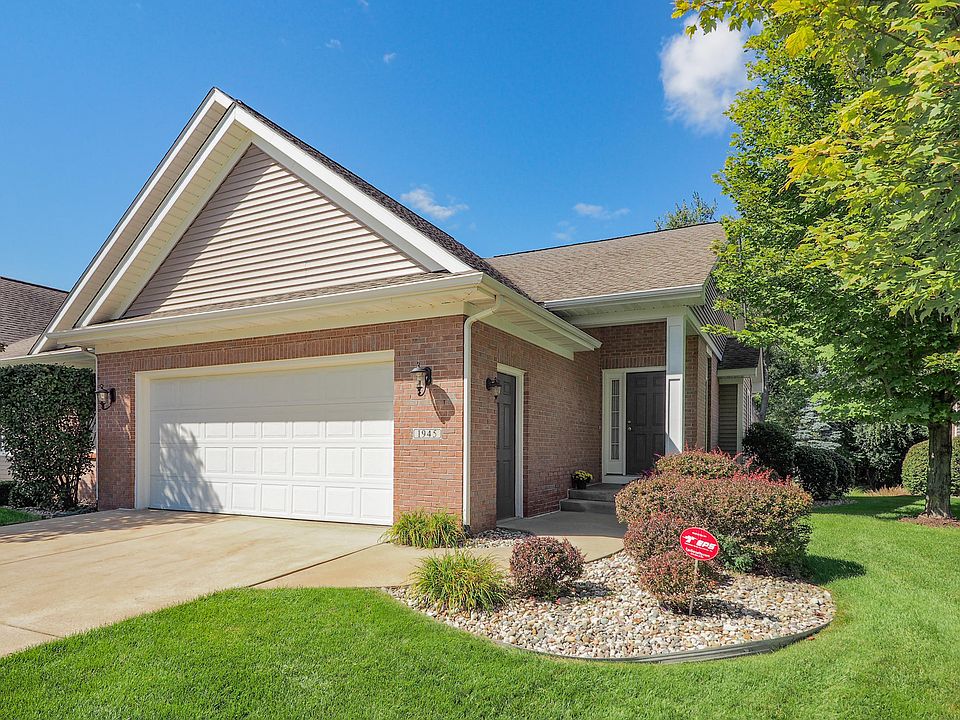 1st image of 1945 Autumn Crest Ln