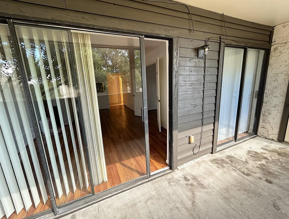 1 bed, 1.0 bath, 1167 sqft, $1,200 — Photo 2