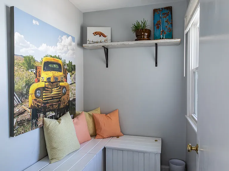 1346 N Canyon St #1 — Photo 16
