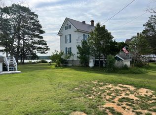 20187 Fishermans Ln, Onancock, VA 23417