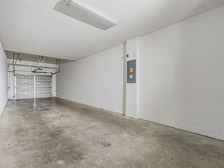 6008 Fishhawk Crossing Blvd #6008 — Photo 36