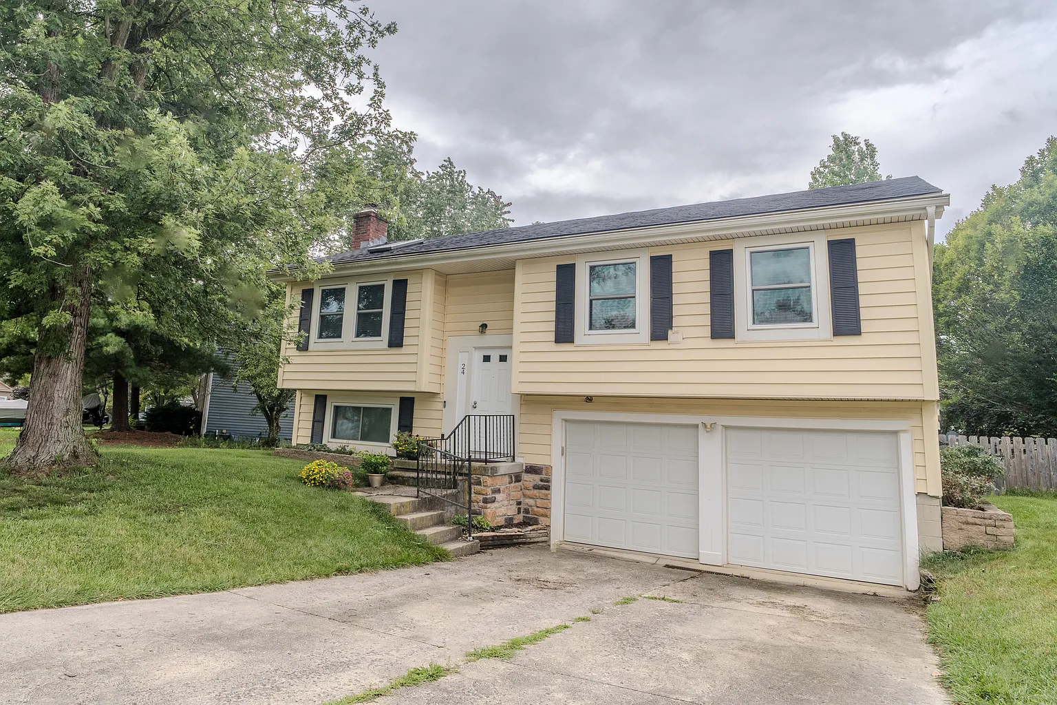 24 Ridgedale Ct photo 1