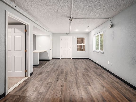 5th image of 2084 S Hamilton Rd #Da553e3a7