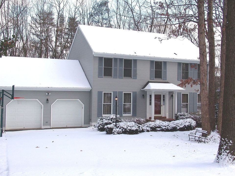 1st image of 205 Ambleside Dr