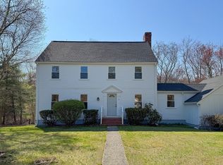 4 Midland Rd, Lynnfield, MA 01940
