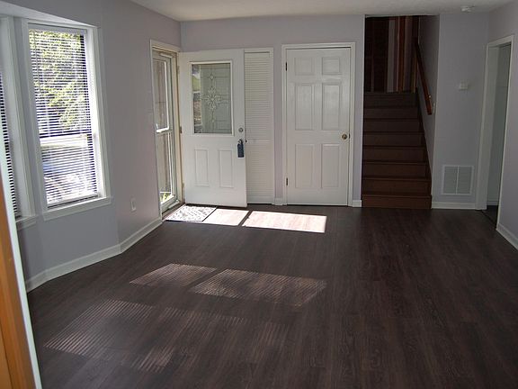 2nd image of 3275 Alcazar Dr
