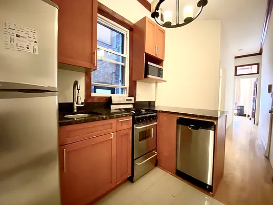 Rented by REAL New York | media 15