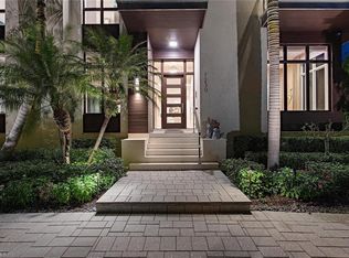 1230 Gulf Shore Blvd S, Naples, FL 34102