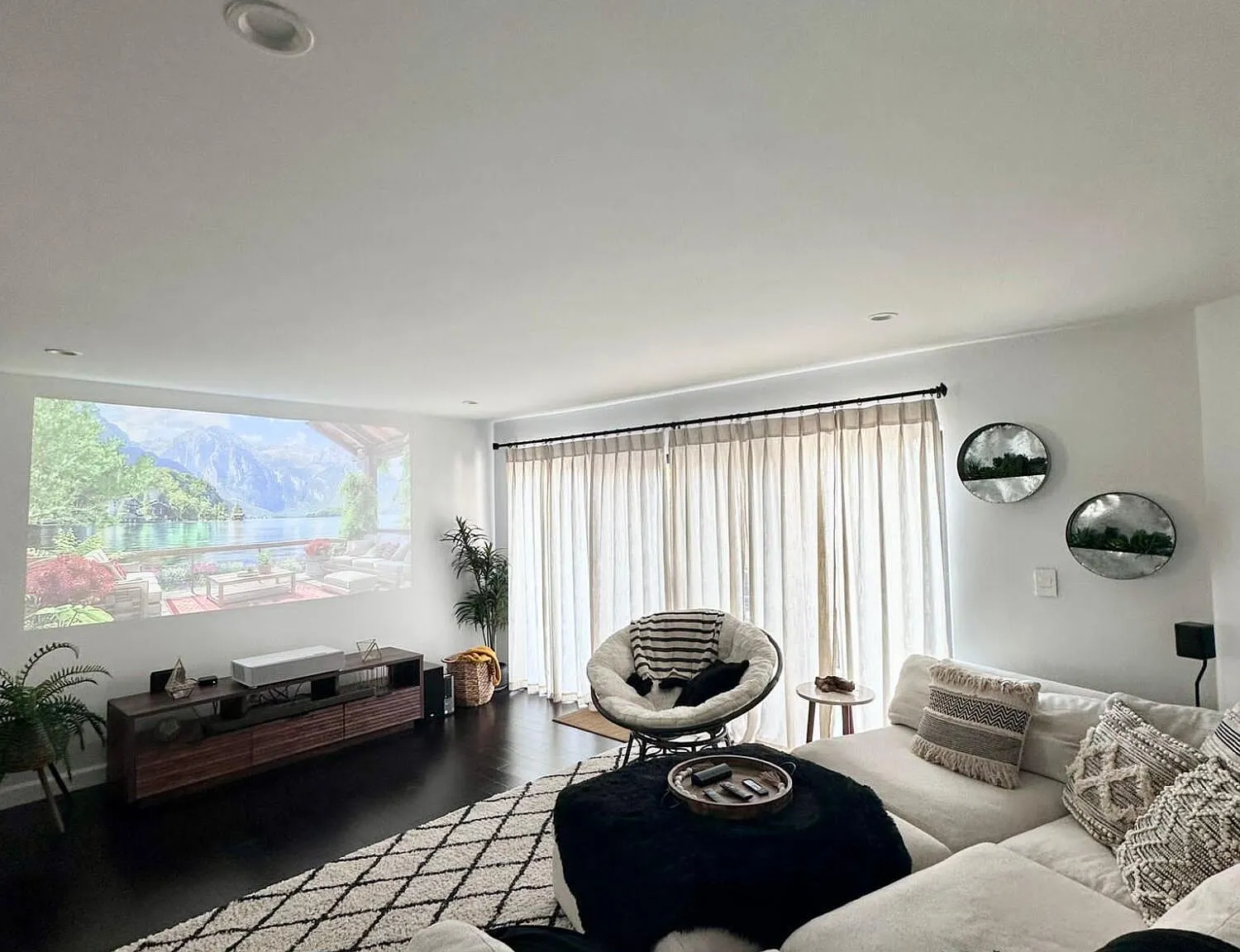 2 bed, 2.5 bath, 1470 sqft, $3,000 — Photo 1