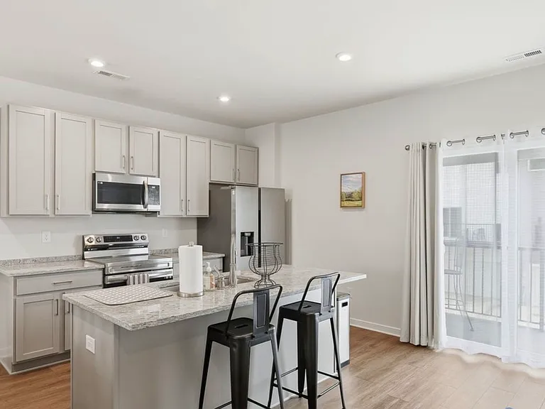 4013 Grand Reserve Ln — Photo 3