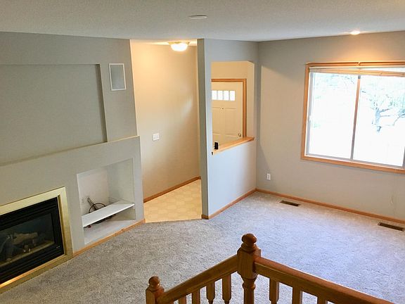 3rd image of 3027 Juniper Ln