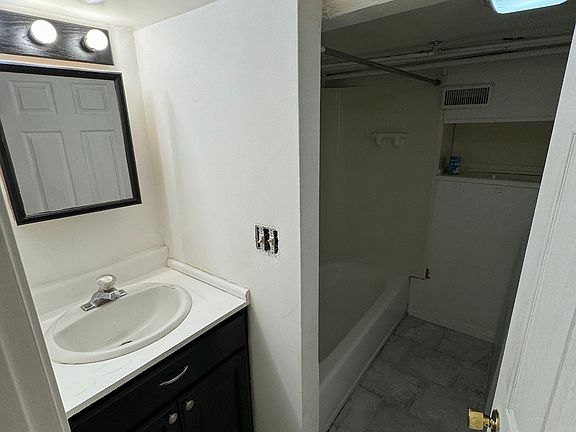 4th image of 1019 E 400 S
