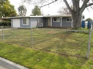 226 Mitchell Ave, Clovis, CA 93612