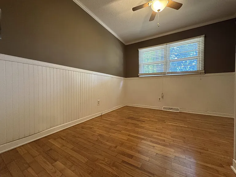 3874 Oakwood Cir — Photo 14