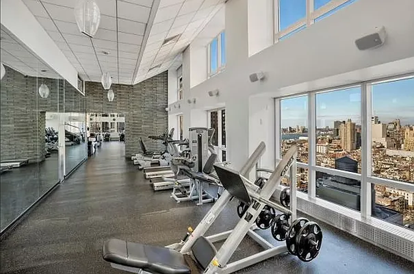 Rented by EASYRENT REALTY LLC | media 5