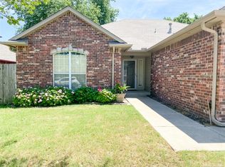 207 W Durham Pl, Broken Arrow, OK 74011
