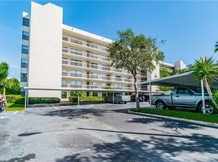 1328 Pasadena Ave S APT 103, South Pasadena, FL 33707