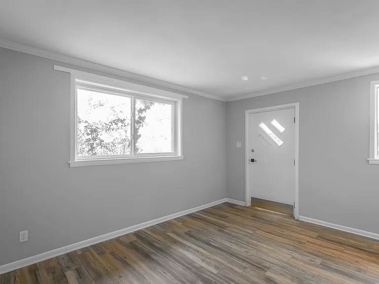 719 McGowan Ave — Photo 3