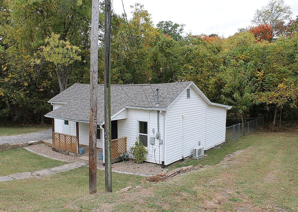 1435 N Spanish St, Cape Girardeau, MO 63701 Zillow