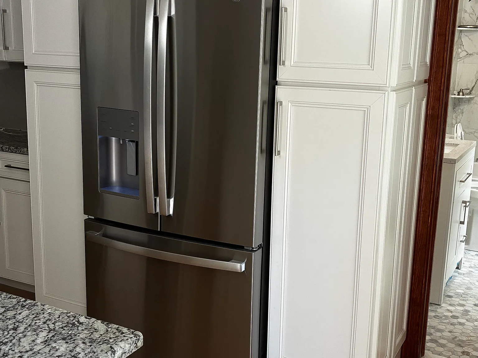 3 bed, 1000 sqft, $2,250 — Photo 4