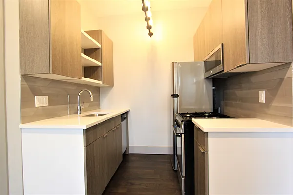 Rented by Home Solutions Real Estate Group | media 20